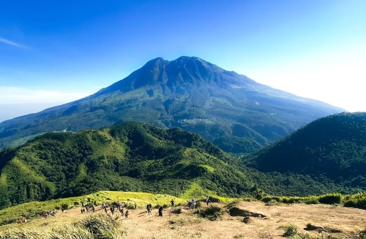 Pemandangan Gunung Lawu